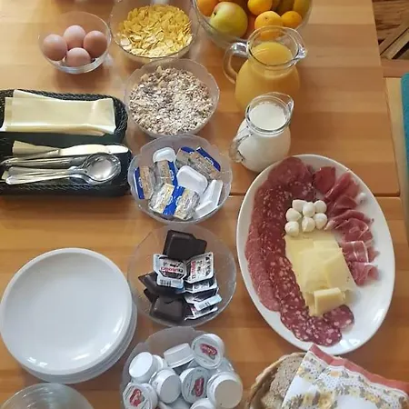 Guest house Planinski Dom Hermanov Hram 3*
