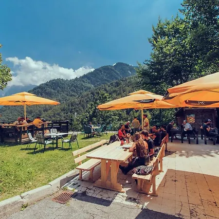 Guest house Planinski Dom Hermanov Hram Log pod Mangartom