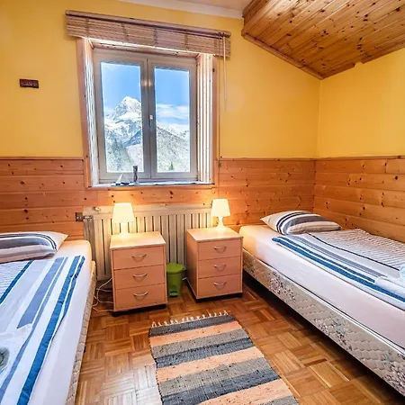 Planinski Dom Hermanov Hram Guest house 3*
