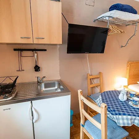 Guest house Planinski Dom Hermanov Hram 3*