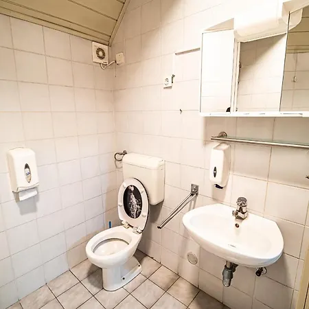Planinski Dom Hermanov Hram Guest house