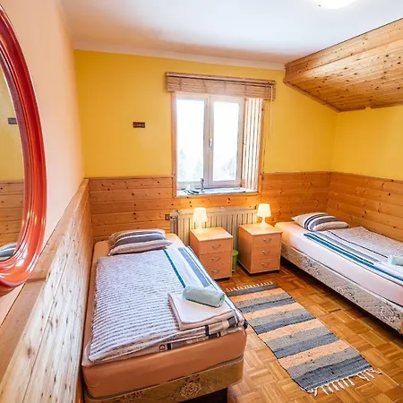 Guest house Planinski Dom Hermanov Hram