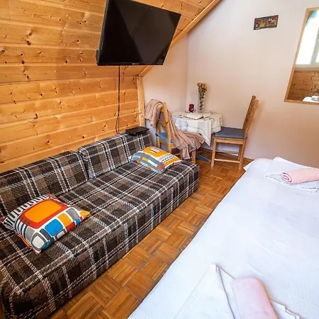 Guest house Planinski Dom Hermanov Hram