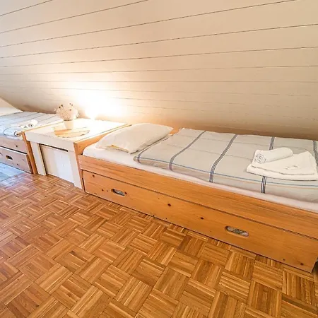 Planinski Dom Hermanov Hram Guest house 3*